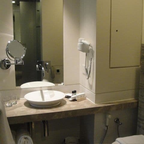 Suite Room image 3